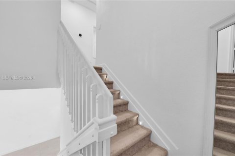 Townhouse in Homestead, Florida 3 bedrooms, 137.77 sq.m. № 2028003 - photo 17