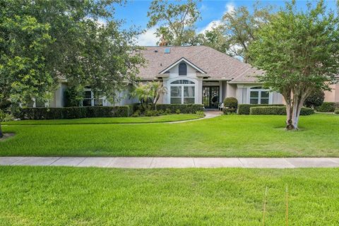House in Lake Mary, Florida 4 bedrooms, 248.23 sq.m. № 2199273