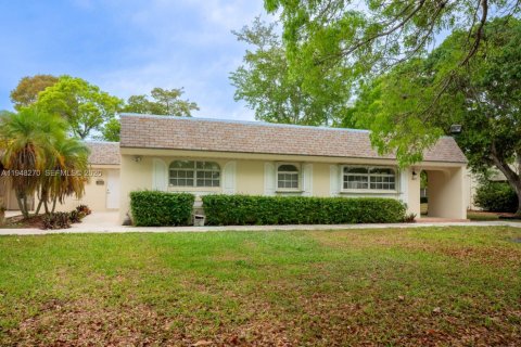 Снять в аренду кондоминиум в Майами, Флорида 1 спальня, 85.84м2, № 2004473 - фото 9