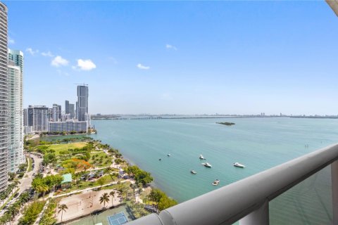 Condo in Miami, Florida, 1 bedroom  № 2088109 - photo 10