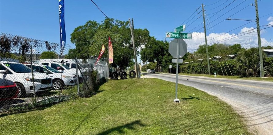 Terrain à Apopka, Floride № 2115736