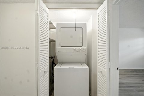 Condominio en alquiler en Pompano Beach, Florida, 3 dormitorios, 139.35 m2 № 1949986 - foto 27