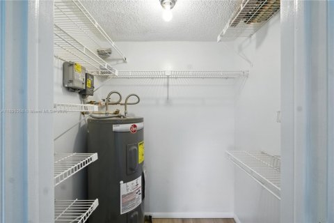 Condominio en alquiler en Pompano Beach, Florida, 3 dormitorios, 139.35 m2 № 1949986 - foto 25