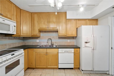 Condominio en alquiler en Pompano Beach, Florida, 3 dormitorios, 139.35 m2 № 1949986 - foto 6