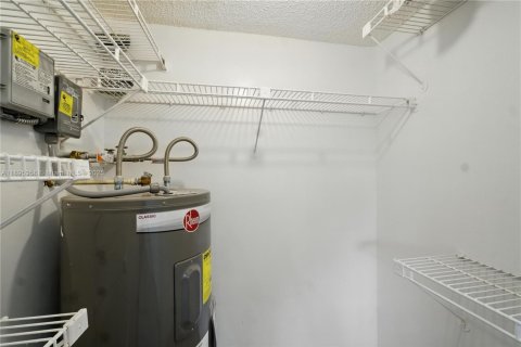 Condominio en alquiler en Pompano Beach, Florida, 3 dormitorios, 139.35 m2 № 1949986 - foto 26