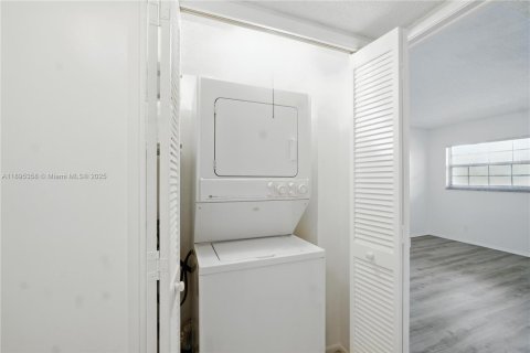 Condominio en alquiler en Pompano Beach, Florida, 3 dormitorios, 139.35 m2 № 1949986 - foto 28