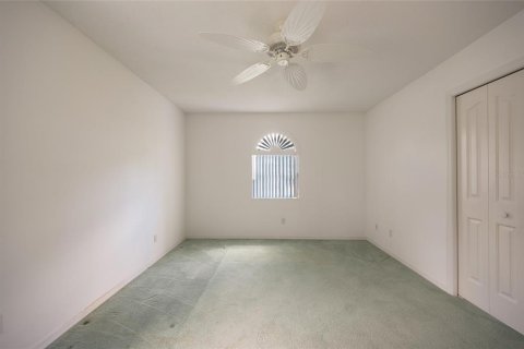 House in Palm Coast, Florida 3 bedrooms, 142.14 sq.m. № 2149527 - photo 14