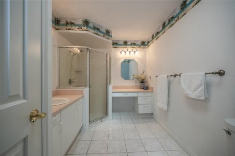 House in Palm Coast, Florida 3 bedrooms, 142.14 sq.m. № 2149527 - photo 12