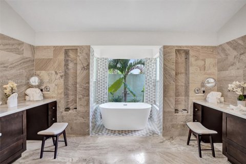 Villa ou maison à vendre à Southwest Ranches, Floride: 8 chambres, 341.04 m2 № 1940407 - photo 8