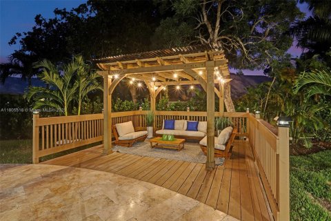 Villa ou maison à vendre à Southwest Ranches, Floride: 8 chambres, 341.04 m2 № 1940407 - photo 15