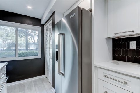 Condo in Clearwater, Florida, 2 bedrooms № 2093279 - photo 14