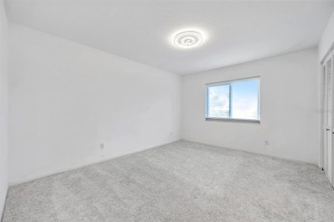 Condo in Clearwater, Florida, 2 bedrooms № 2093279 - photo 30
