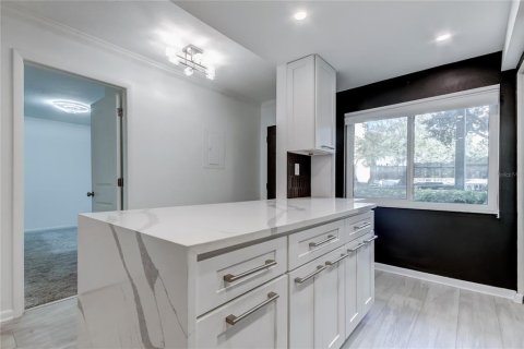 Condo in Clearwater, Florida, 2 bedrooms № 2093279 - photo 9