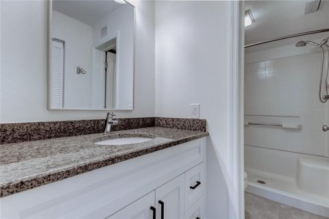 Condo in Clearwater, Florida, 2 bedrooms № 2093279 - photo 26
