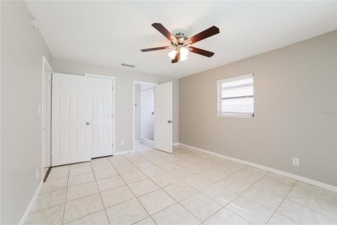 Casa en alquiler en Saint Petersburg, Florida, 3 dormitorios, 157.28 m2 № 1904451 - foto 7