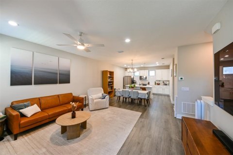 Touwnhouse à vendre à Saint Petersburg, Floride: 2 chambres, 168.62 m2 № 1812714 - photo 5