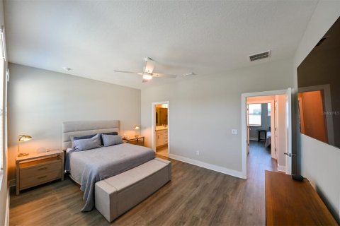 Touwnhouse à vendre à Saint Petersburg, Floride: 2 chambres, 168.62 m2 № 1812714 - photo 12