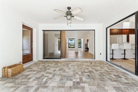 Villa ou maison à louer à Bradenton, Floride: 4 chambres, 184.04 m2 № 2298783 - photo 30