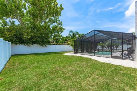 Villa ou maison à louer à Bradenton, Floride: 4 chambres, 184.04 m2 № 2298783 - photo 18