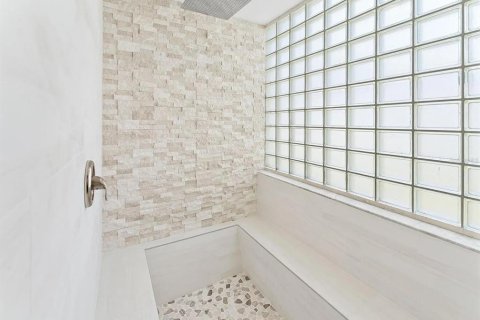 Villa ou maison à louer à Bradenton, Floride: 4 chambres, 184.04 m2 № 2298783 - photo 20