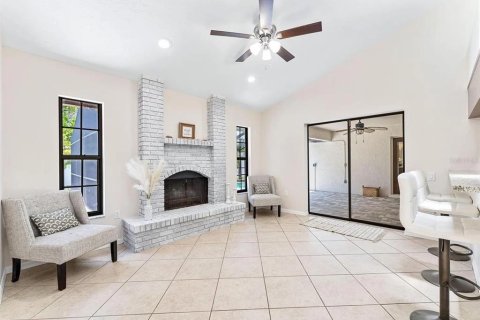 Villa ou maison à louer à Bradenton, Floride: 4 chambres, 184.04 m2 № 2298783 - photo 14
