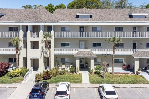 Condo à Clearwater, Floride, 2 chambres  № 2125132