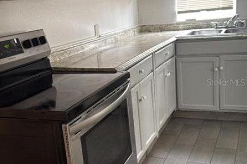 House in Orlando, Florida 2 bedrooms, 66.15 sq.m. № 2238760 - photo 14