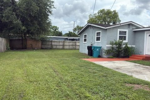 House in Orlando, Florida 2 bedrooms, 66.15 sq.m. № 2238760 - photo 22