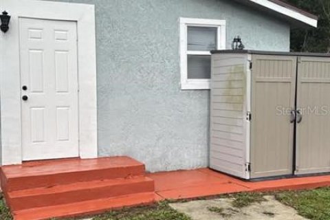 House in Orlando, Florida 2 bedrooms, 66.15 sq.m. № 2238760 - photo 2