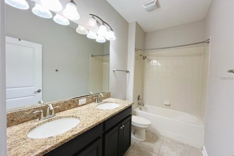 Villa ou maison à louer à Orlando, Floride: 4 chambres, 191.47 m2 № 2395788 - photo 5
