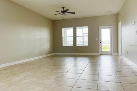 Villa ou maison à louer à Orlando, Floride: 4 chambres, 191.47 m2 № 2395788 - photo 14