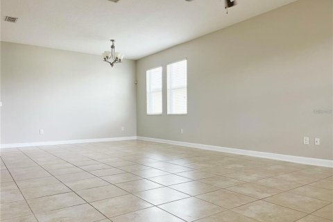 Villa ou maison à louer à Orlando, Floride: 4 chambres, 191.47 m2 № 2395788 - photo 16