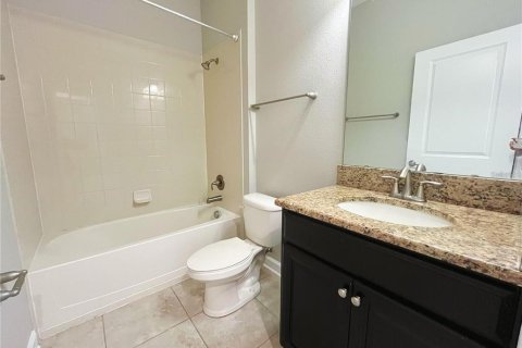 Villa ou maison à louer à Orlando, Floride: 4 chambres, 191.47 m2 № 2395788 - photo 9
