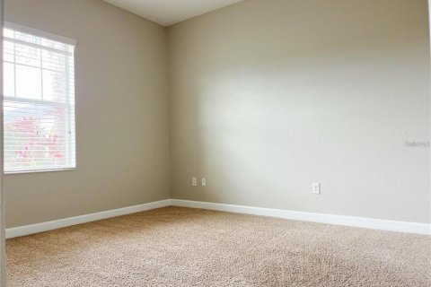 Villa ou maison à louer à Orlando, Floride: 4 chambres, 191.47 m2 № 2395788 - photo 3