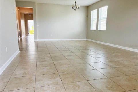 Villa ou maison à louer à Orlando, Floride: 4 chambres, 191.47 m2 № 2395788 - photo 17