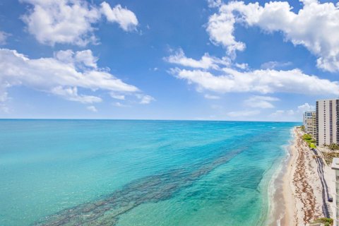 Copropriété à vendre à Riviera Beach, Floride: 2 chambres, 140.1 m2 № 2414658 - photo 29