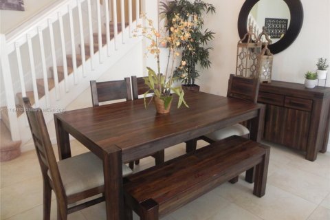 Touwnhouse à vendre à Davie, Floride: 4 chambres, 209.96 m2 № 1974007 - photo 4