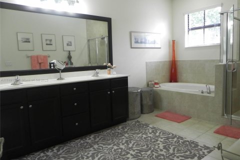 Touwnhouse à vendre à Davie, Floride: 4 chambres, 209.96 m2 № 1974007 - photo 27