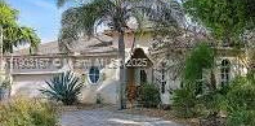 House in Delray Beach, Florida 3 bedrooms, 201.51 sq.m. № 1954362