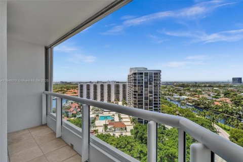 Condominio en venta en Aventura, Florida, 3 dormitorios, 173.73 m2 № 1849228 - foto 10