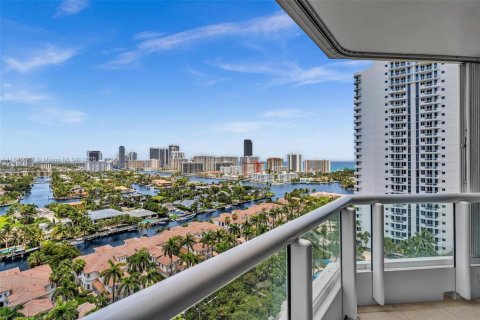 Condominio en venta en Aventura, Florida, 3 dormitorios, 173.73 m2 № 1849228 - foto 8