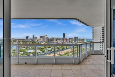Condominio en venta en Aventura, Florida, 3 dormitorios, 173.73 m2 № 1849228 - foto 1