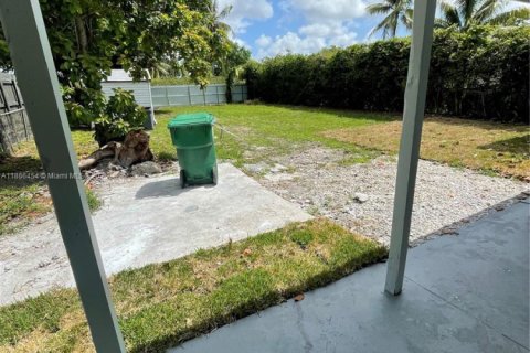 Villa ou maison à vendre à Miami, Floride: 3 chambres, 142.88 m2 № 1979292 - photo 20