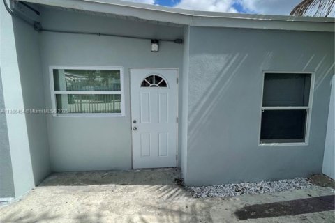 Villa ou maison à vendre à Miami, Floride: 3 chambres, 142.88 m2 № 1979292 - photo 5