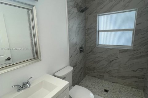 Villa ou maison à vendre à Miami, Floride: 3 chambres, 142.88 m2 № 1979292 - photo 16