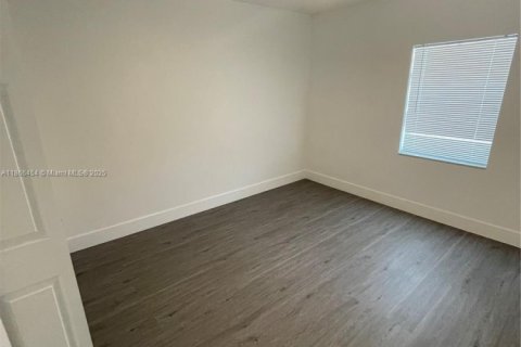 Villa ou maison à vendre à Miami, Floride: 3 chambres, 142.88 m2 № 1979292 - photo 27