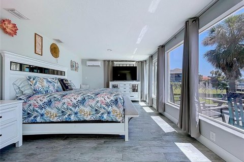 Купить виллу или дом в Порт-Ричи, Флорида 3 комнаты, 196.95м2, № 2098779 - фото 24
