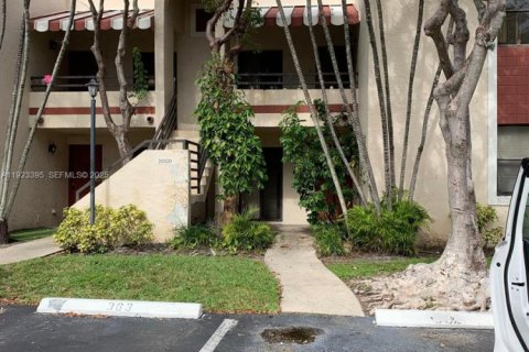 Снять в аренду кондоминиум в Майами, Флорида 2 спальни, 90.86м2, № 1982872 - фото 8