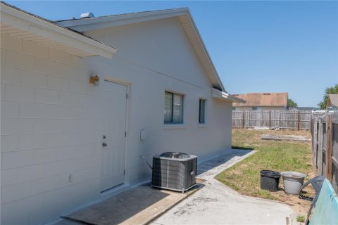 Casa en venta en Orlando, Florida, 3 dormitorios, 126.25 m2 № 1754579 - foto 8