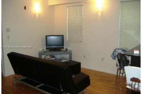 Купить кондоминиум в Майами-Бич, Флорида 1 спальня, 56.3м2, № 1985658 - фото 5